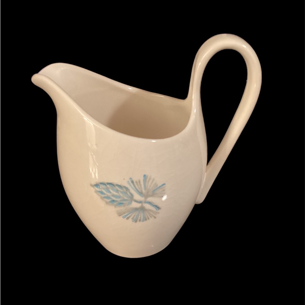 MCM Stetson Marcrest Blue Pinecone Ceramic Creamer
